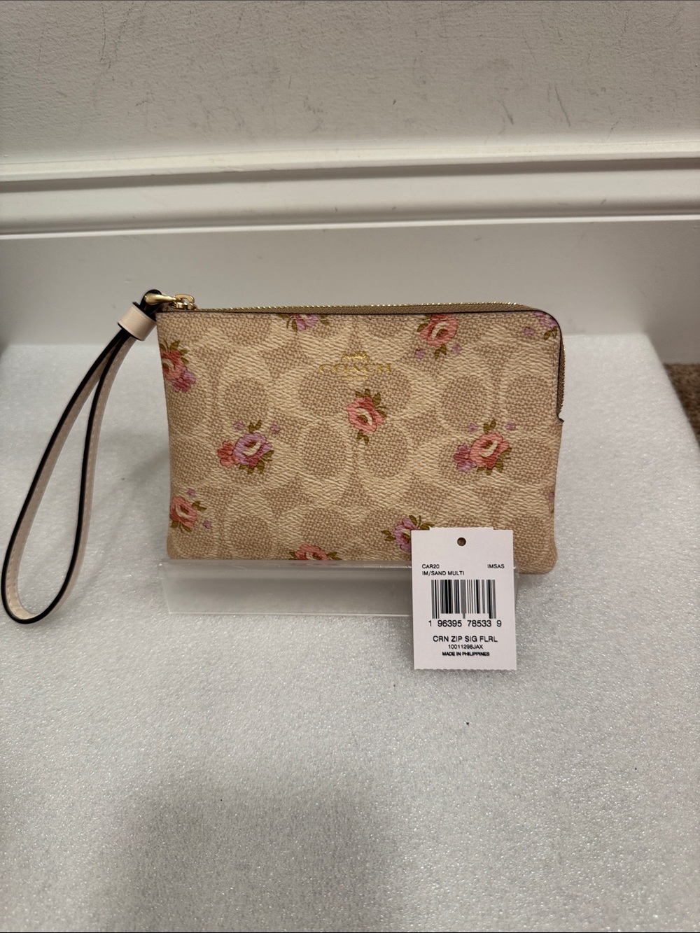 Coach Beige Signature Floral corner zip wristlet pink roses NWT